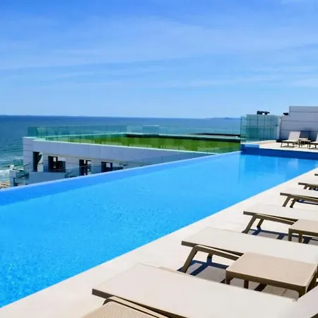 Heaven Infinity Aurora Pool & *