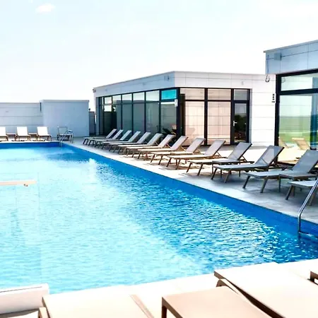 Heaven Infinity Aurora Pool & Lägenhet *